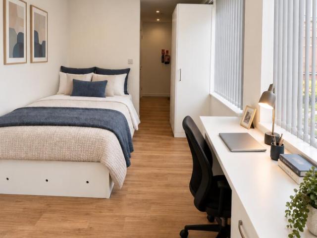 Studio for rent in Highfields, Old Wharf