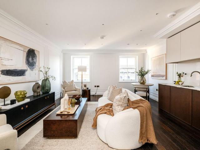 House for rent in Mayfair, Greater London