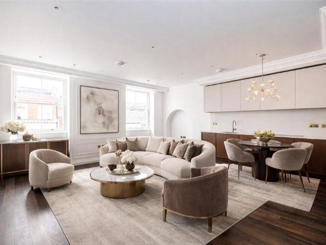 Apartment for rent in Mayfair, Greater London