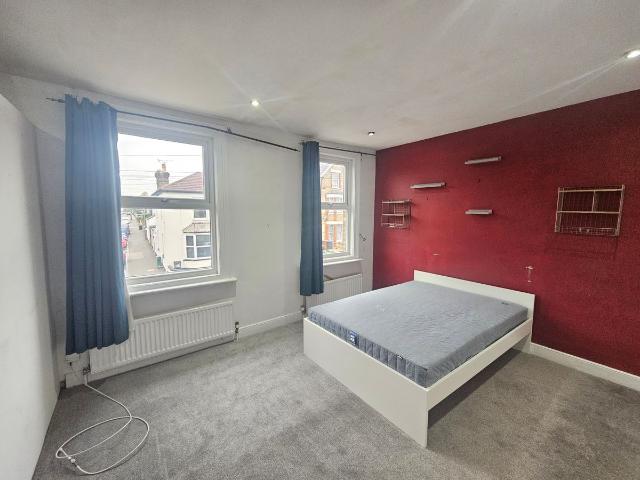 Room for rent in Midway, Kent