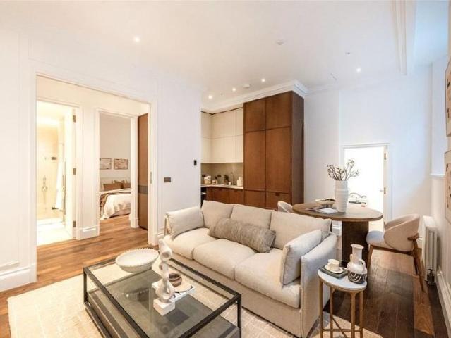 Apartment for rent in Mayfair, Greater London