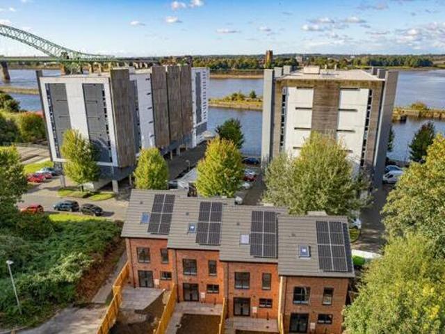 House for sale in Widnes