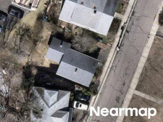 House for sale in Newton