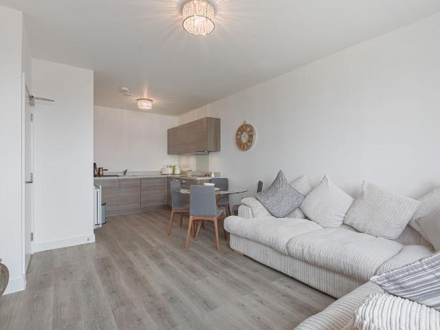 Apartment for rent in Cove Bay, Ballindoch