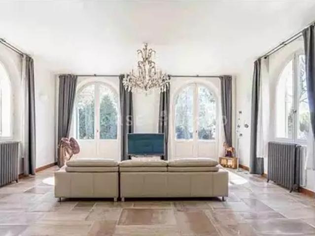 Maison vente à Aix-en-Provence, Provence-Alpes-Côte d'Azur