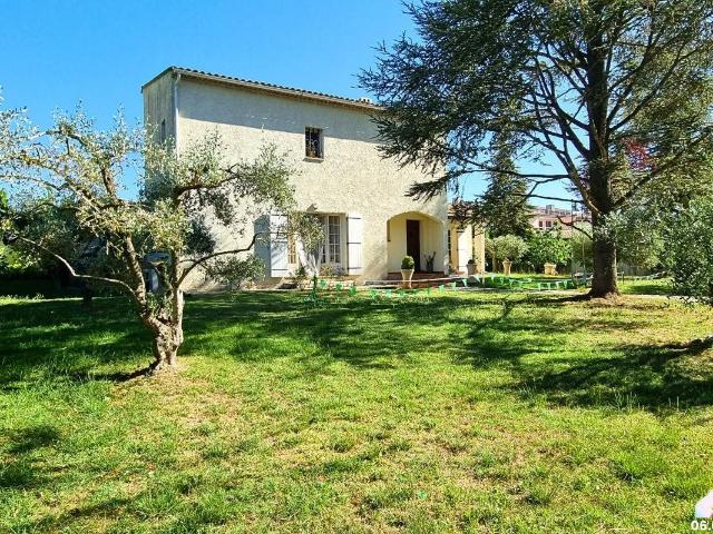 Maison vente à Aix-en-Provence, Provence-Alpes-Côte d'Azur