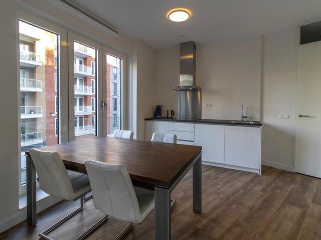 Appartement te huur in Holland Park, Diemen