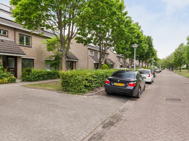Appartement te huur in Almere-haven, Muziekwijk