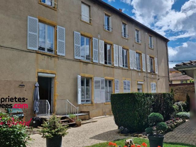 Immeuble vente à Charlieu