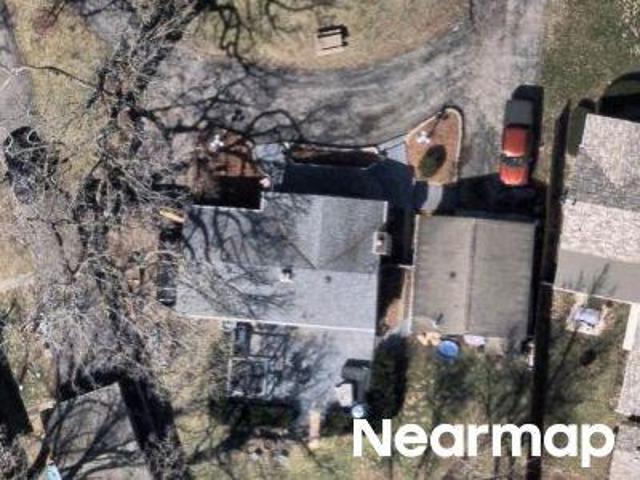 House for sale in Mchenry, Illinois