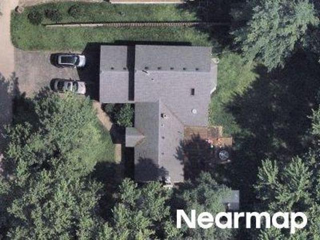 House for sale in Mchenry, Illinois