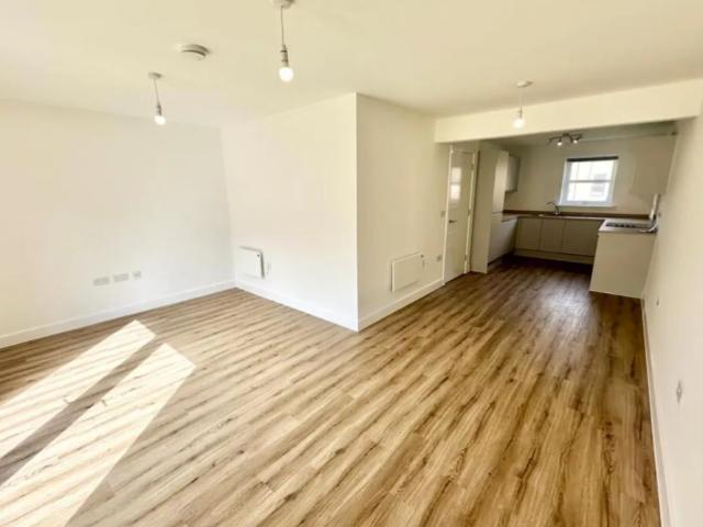 Apartment for rent in Austhorpe, Leeds