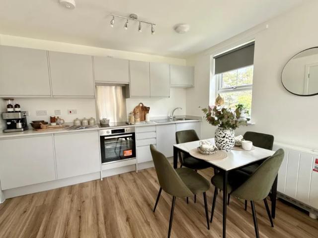 Townhouse for rent in Cross Gates, West Yorkshire