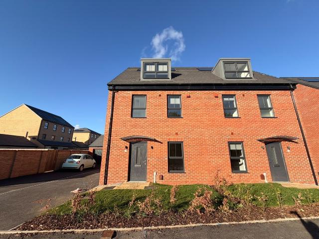 House for rent in Austhorpe, Leeds