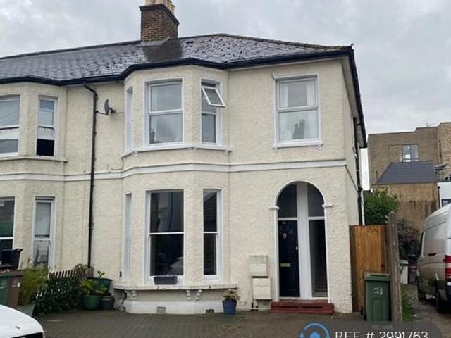 House for rent in Wallington, Greater London