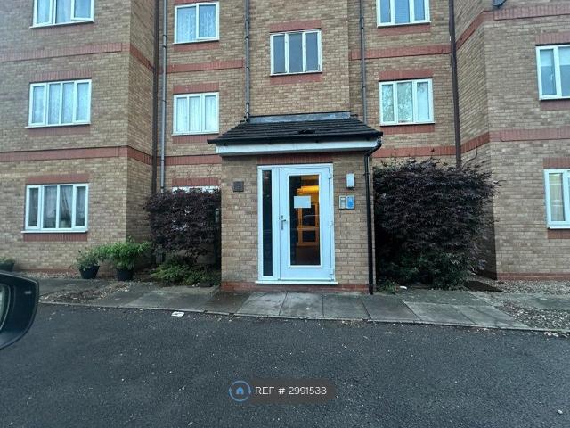 Apartment for rent in Sydenham, Green Close