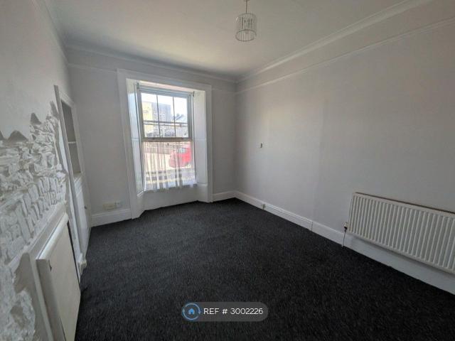 Studio for rent in Morice Town, Mount Wise
