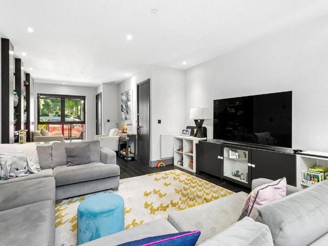 House for rent in Barnsbury, Greater London