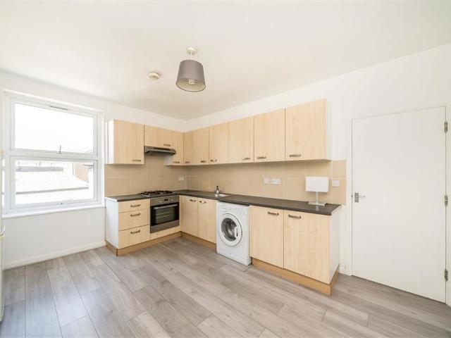 Apartment for rent in Charlton, Greater London