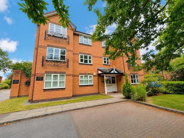 Apartment for rent in Sale Moor, Trafford Park