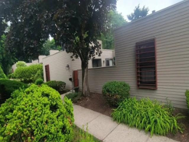 Condo for sale in Hamden, Connecticut