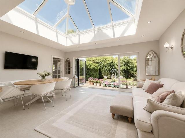 House for rent in Ewens Farm, Golden Valley
