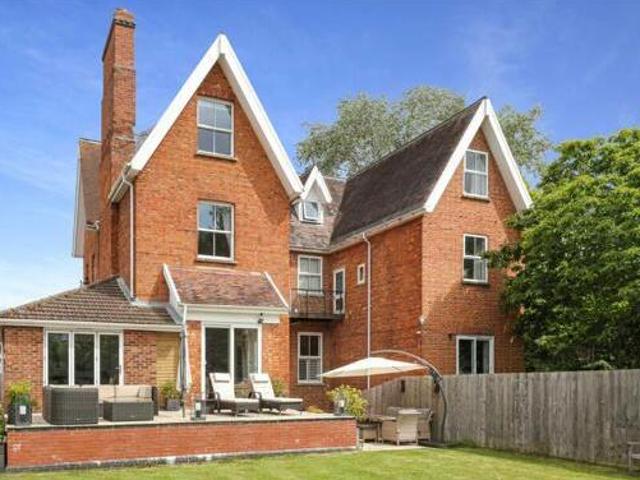 House for sale in Ewens Farm, Golden Valley