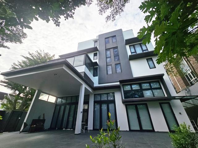 Townhouse for sale