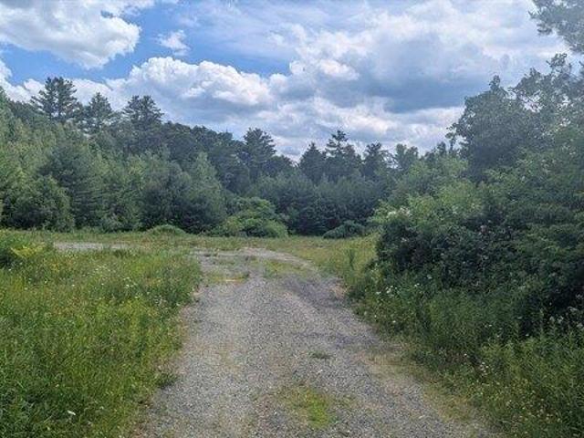 Land for sale in Charlton, Massachusetts