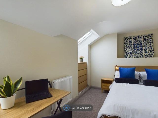 Room for rent in Feckenham, City Of Bristol