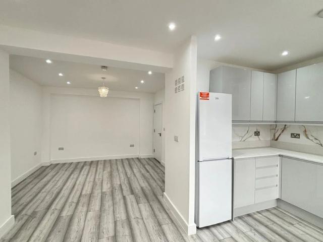 House for rent in Kenton, Greater London