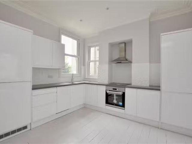 Apartment for rent in Blackheath Park