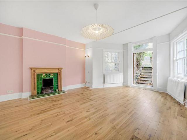 Apartment for rent in Kidbrooke, Greater London