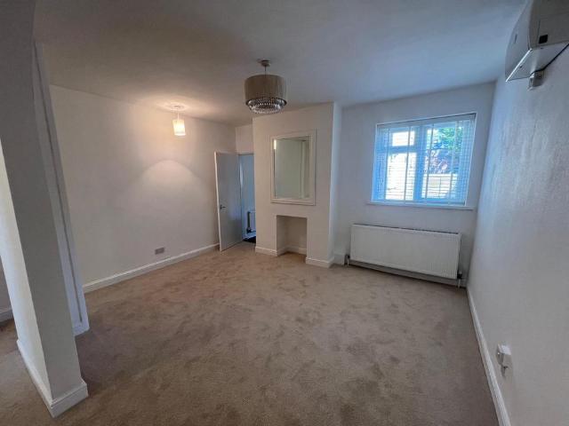 Apartment for rent in Hill, City Of Southampton