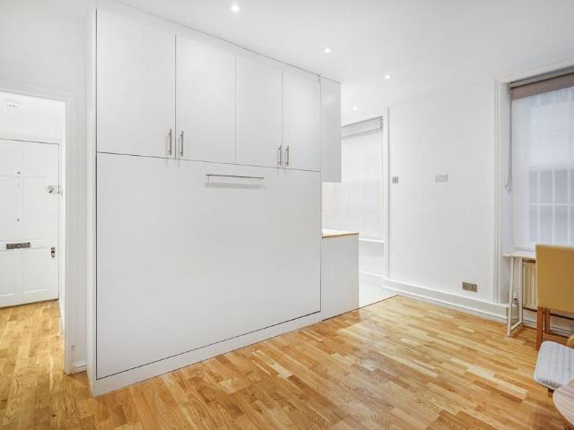 Apartment for rent in Pimlico, Greater London