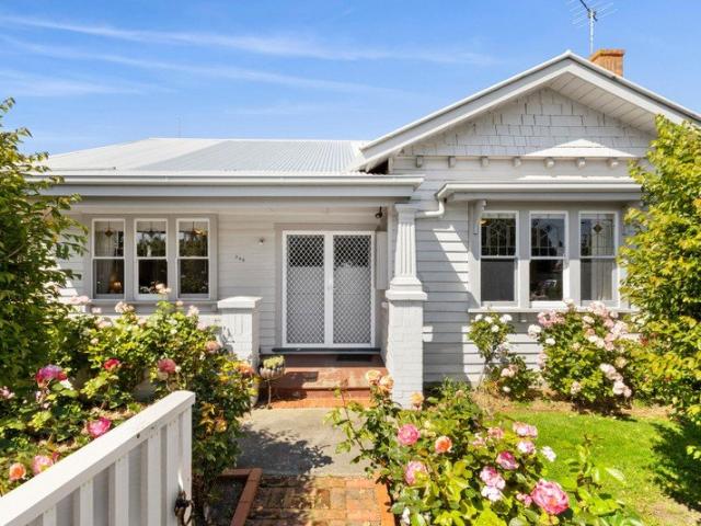 House for sale in Leopold, Victoria