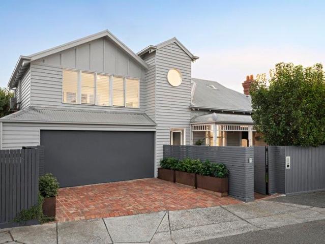 House for sale in Brighton
