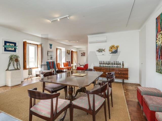Apartamento alugar em Misericórdia, Lisboa