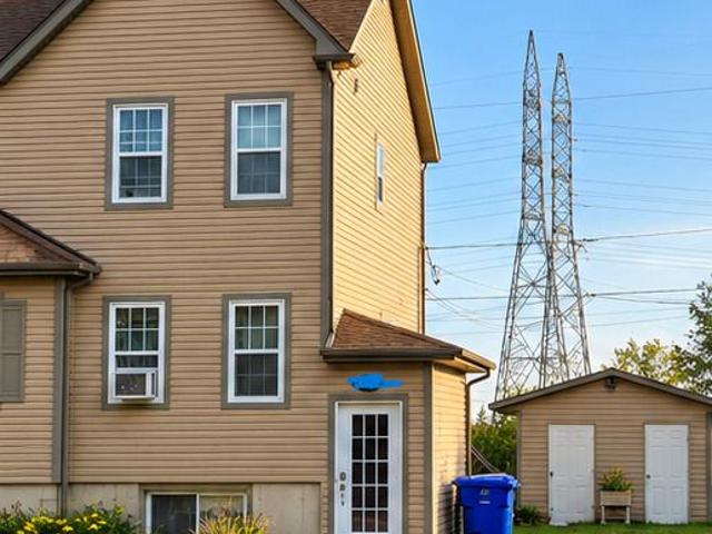 Apartment for rent in Saint-Césaire, Montérégie