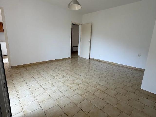 Appartement location à Montredon, Lasalle