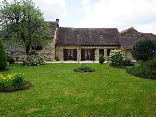 Ferme vente à Nontron, Saint-jory-de-chalais