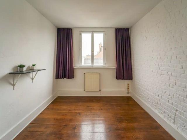 Appartement location à Sint-Jacobs, Gent