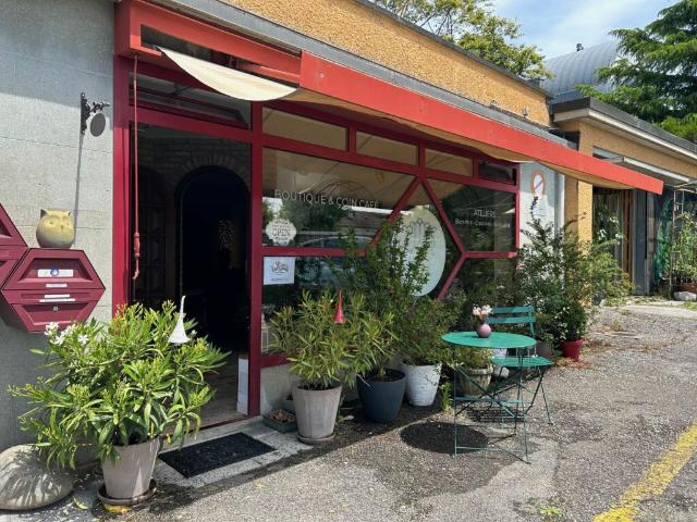 Atelier kaufen in Pully, Waadt