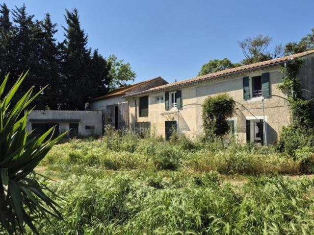 Maison vente à Arles