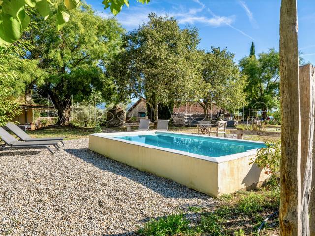 Maison vente à Saint-Saturnin-lès-Apt, Vaucluse