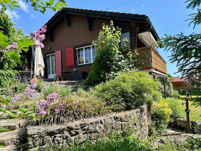 Haus kaufen in Bassins, Waadt