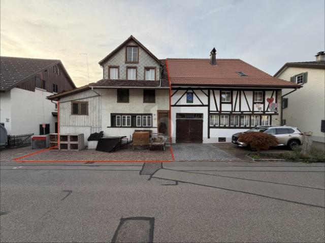 Mehrfamilienhaus kaufen in Fehraltorf, Zürich