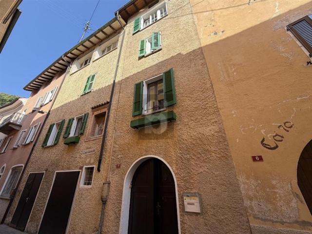 Einfamilienhaus kaufen in Caslano, Tessin