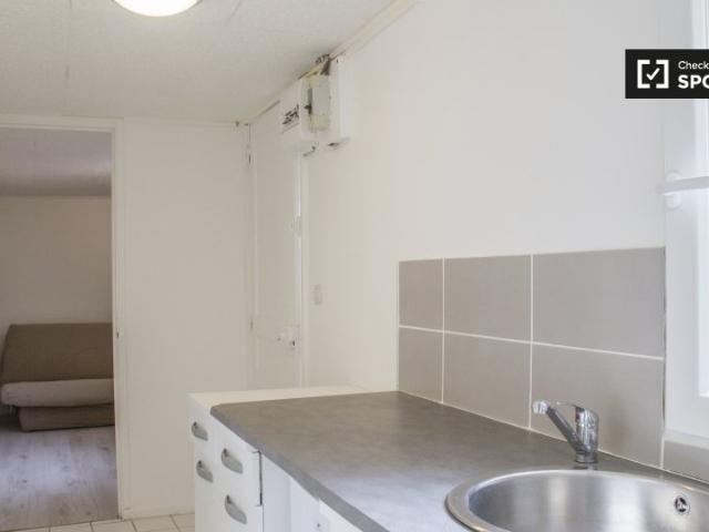 Studio location à Asnières-sur-seine, Martinique