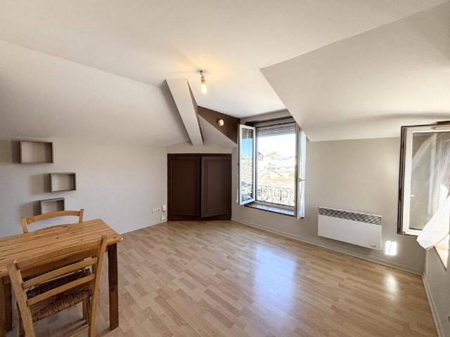 Studio location à Saint-Jean-d'Ardières, Belleville-en-Beaujolais
